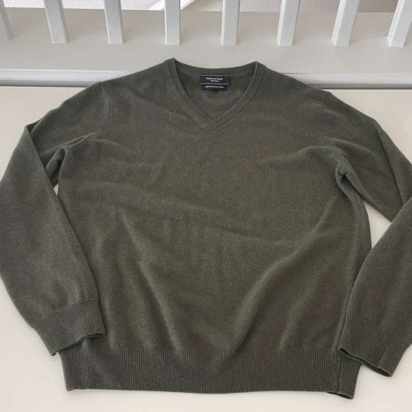 Mantovani Studio Other - Mantovani Studio Men's Green V-Neck Italian Cashmere Sweater Large